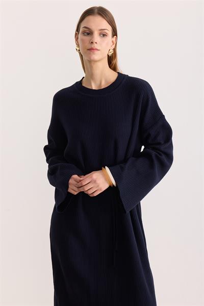 Kuşaklı Oversize Triko Elbise Lacivert