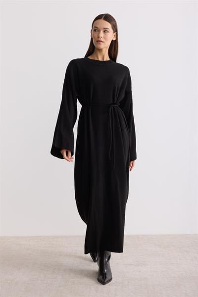 Kuşaklı Oversize Triko Elbise Siyah