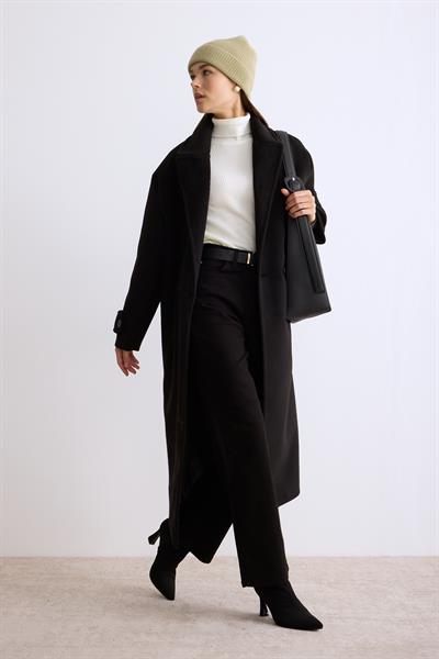 Manşet Patlı Düğmeli Kaşe Kaban Siyah