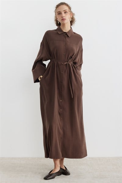 Tensel Kumaş Düğmeli Robadan Elbise Kahverengi