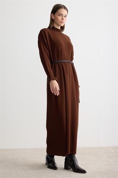 Tüy Detaylı Fitilli Triko Elbise Acı Kahverengi