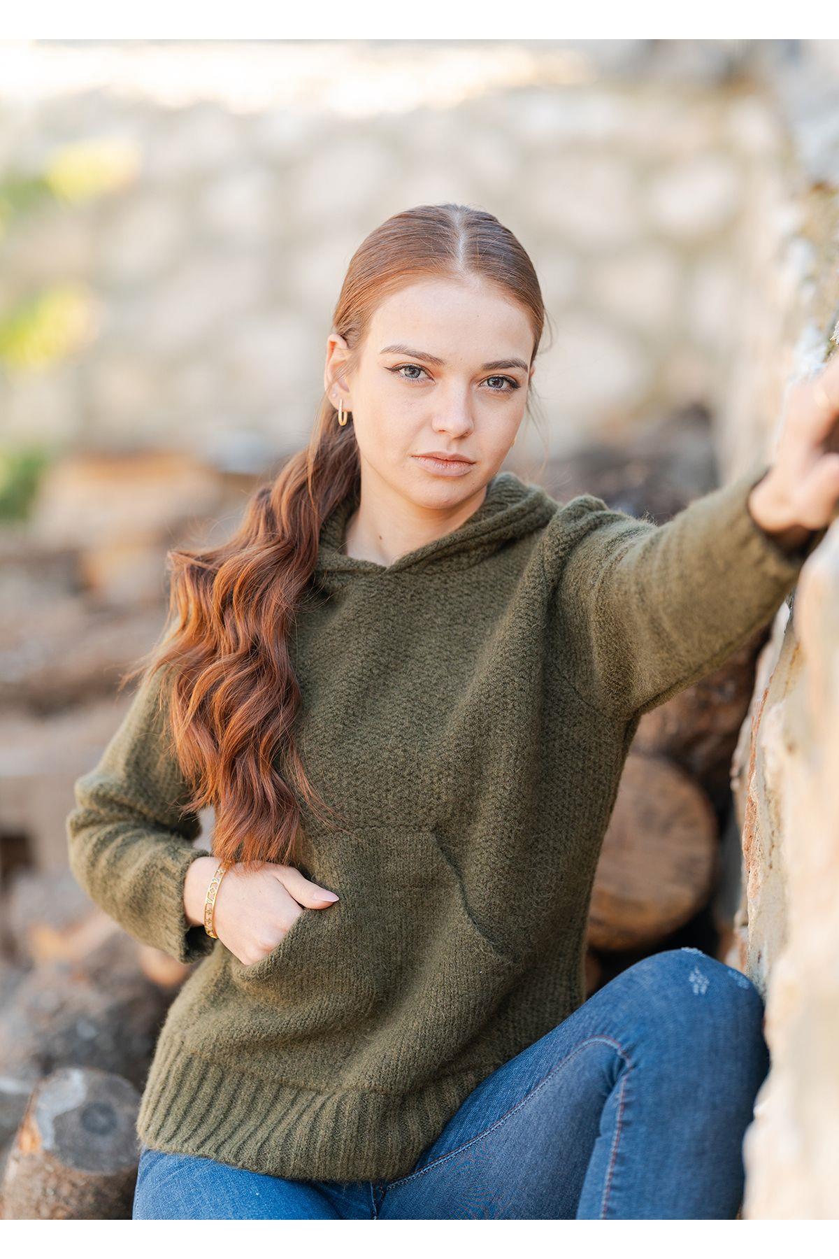 Kapüşonlu Kanguru Cepli Örme Sweatshirt