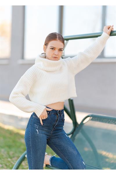 Balıkçı Yaka Örme Crop Kazak