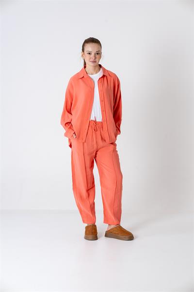 VerdeBlanco Oversize Önden Çimalı Pantolon ve Gömlek Takım Nar Çiçeği