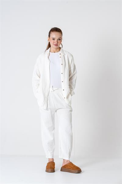 VerdeBlanco Rahat Kesim Krinkıl Jogger Pantolon ve Gömlek Takımı Beyaz