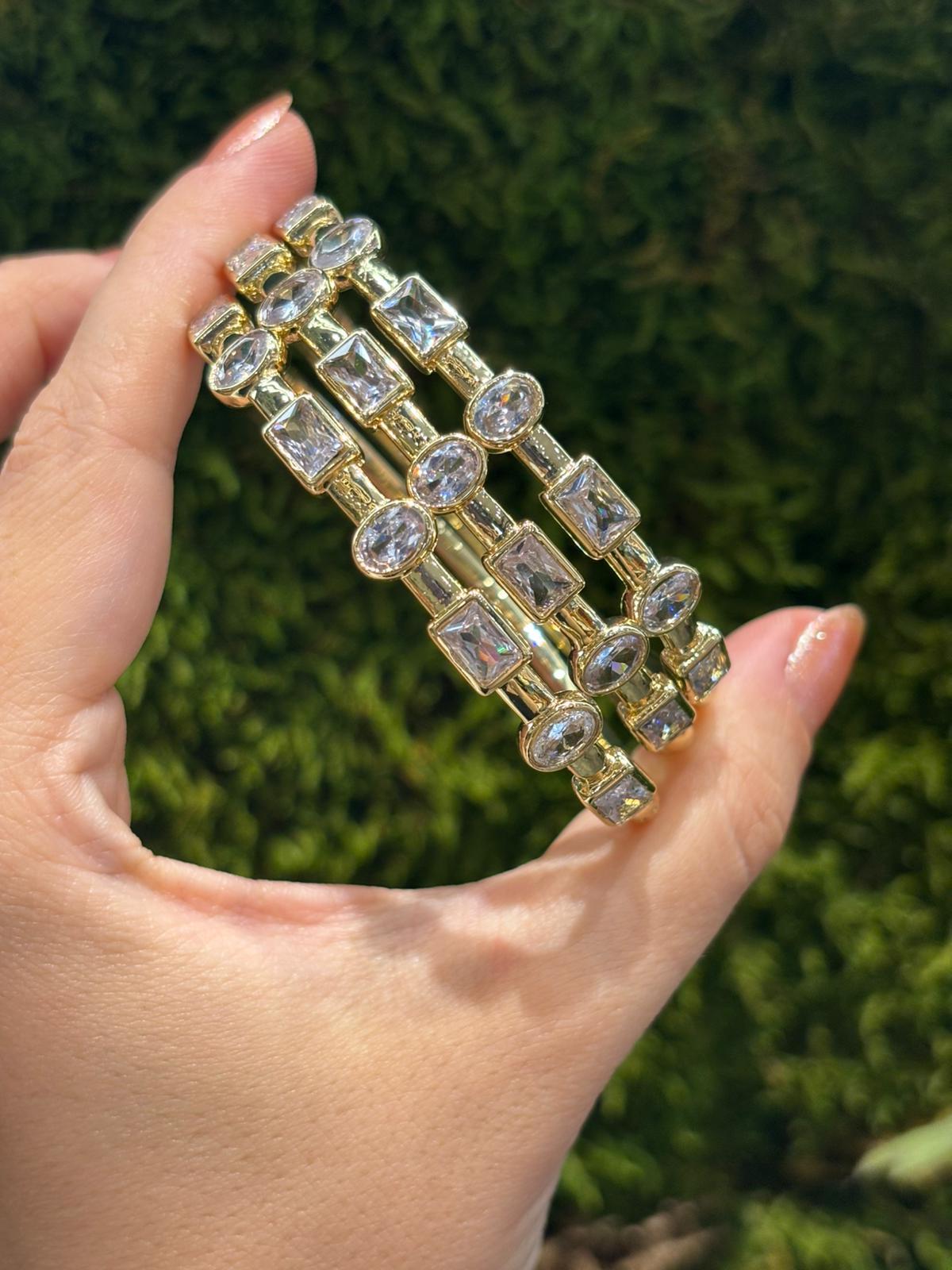 14K Gold Kaplama Çok Taşlı Şık Kelepçe
