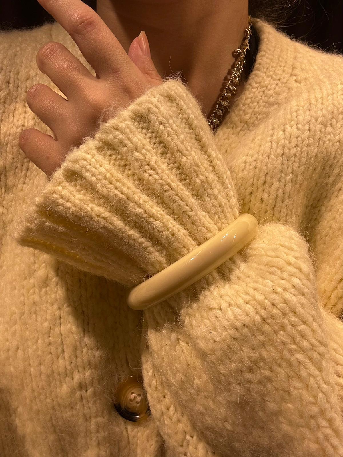 Krem Akrilik İnce Kış Bileziği