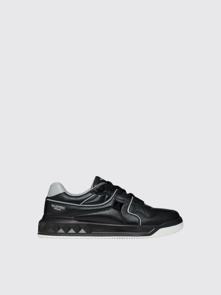 One Stud Low - Top Nappa Sneaker