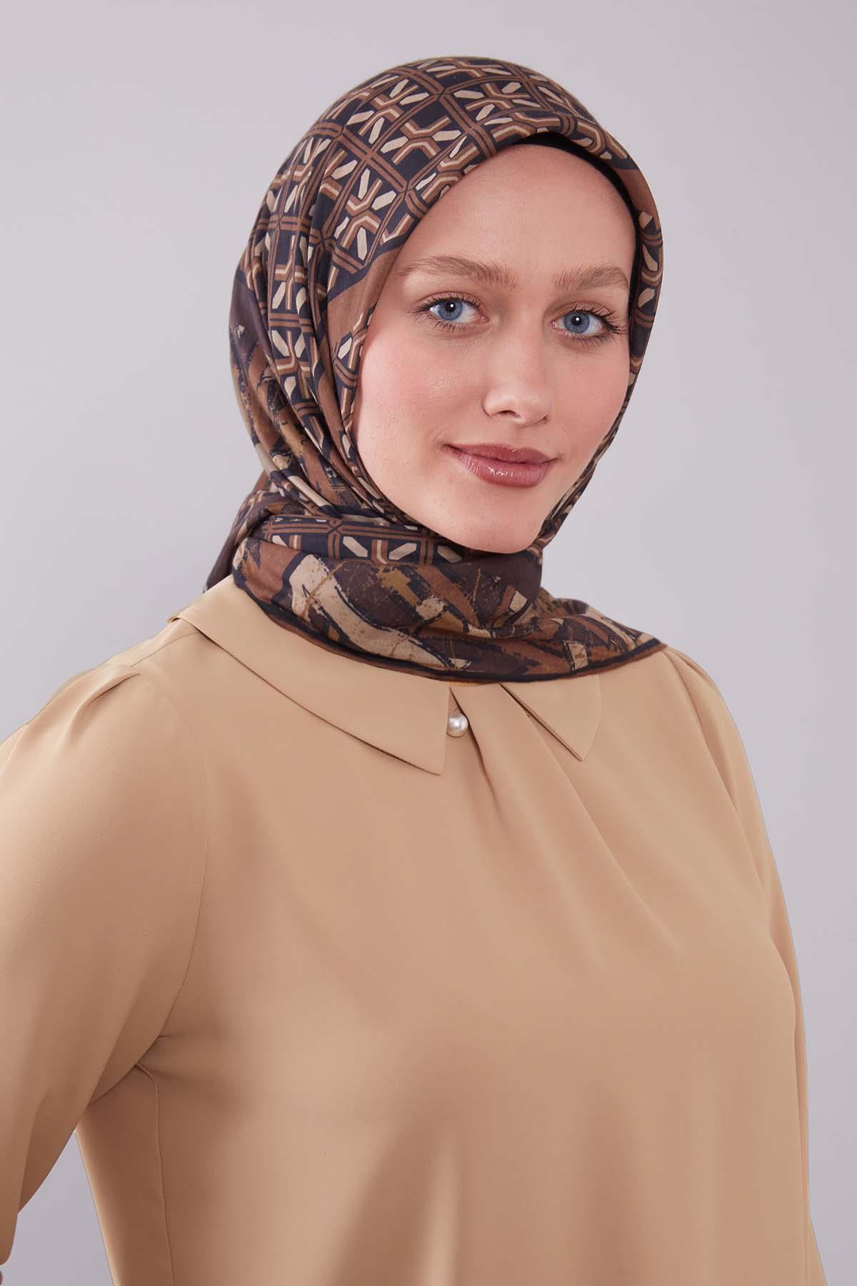 Fivescarf Acı Kahve Geometri Desen Silk Cotton Eşarp
