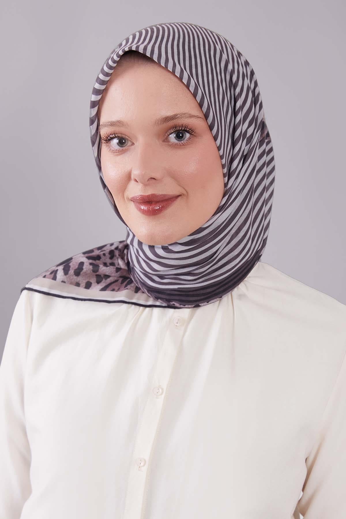 Fivescarf Bej Leopar Desen Silk Coton Eşarp