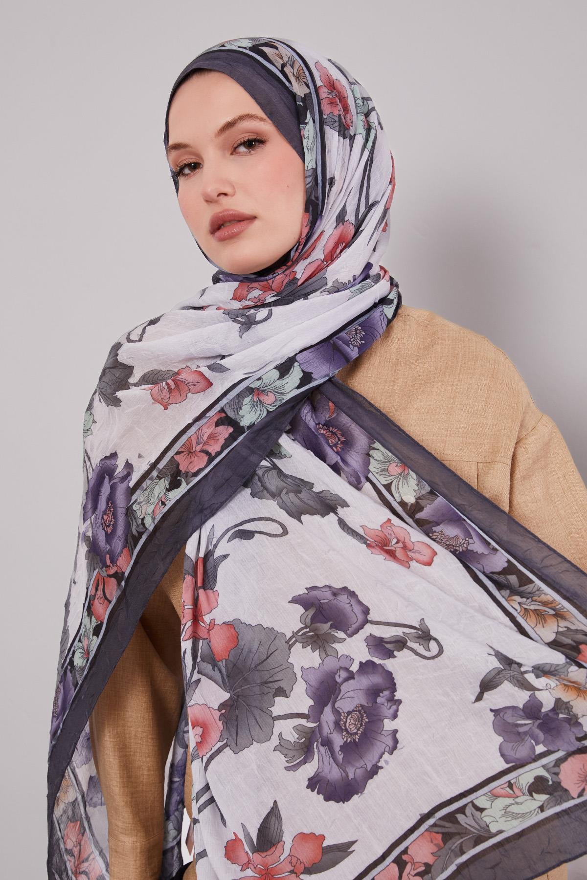 Fivescarf Füme Kenar Çiçek Desenli Craze Comfort Şal