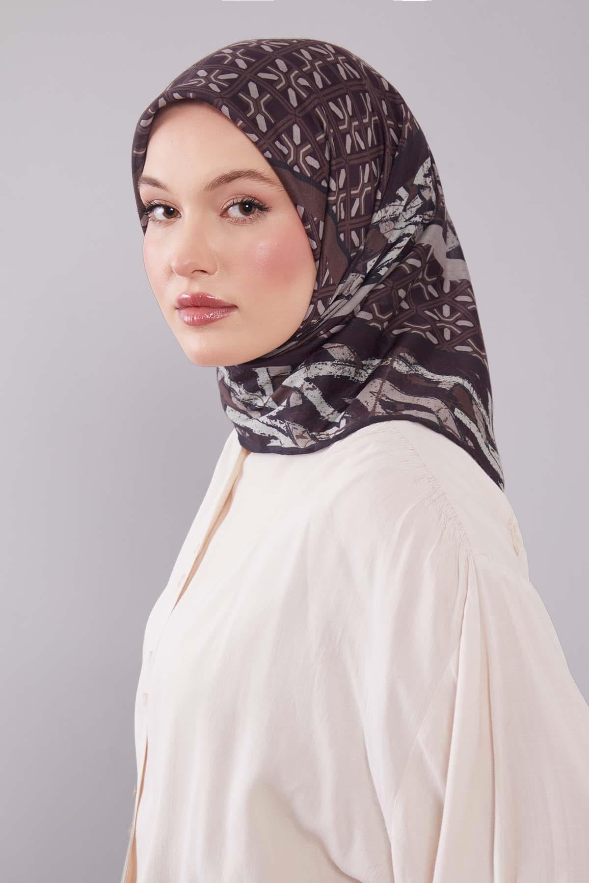 Fivescarf Kahve Geometri Desen Silk Cotton Eşarp