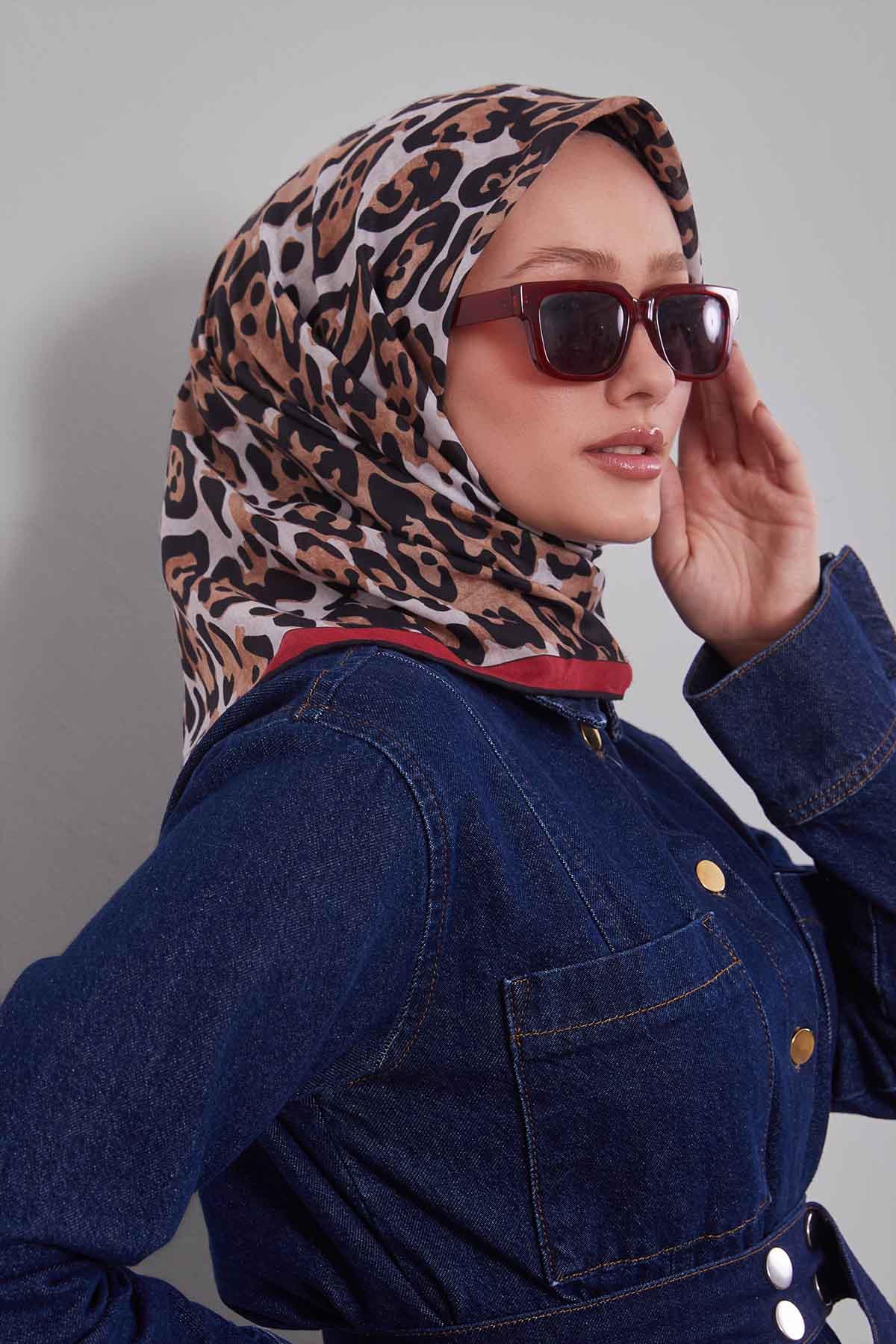 Fivescarf Kırmızı Leopar Desen Silk Coton Eşarp