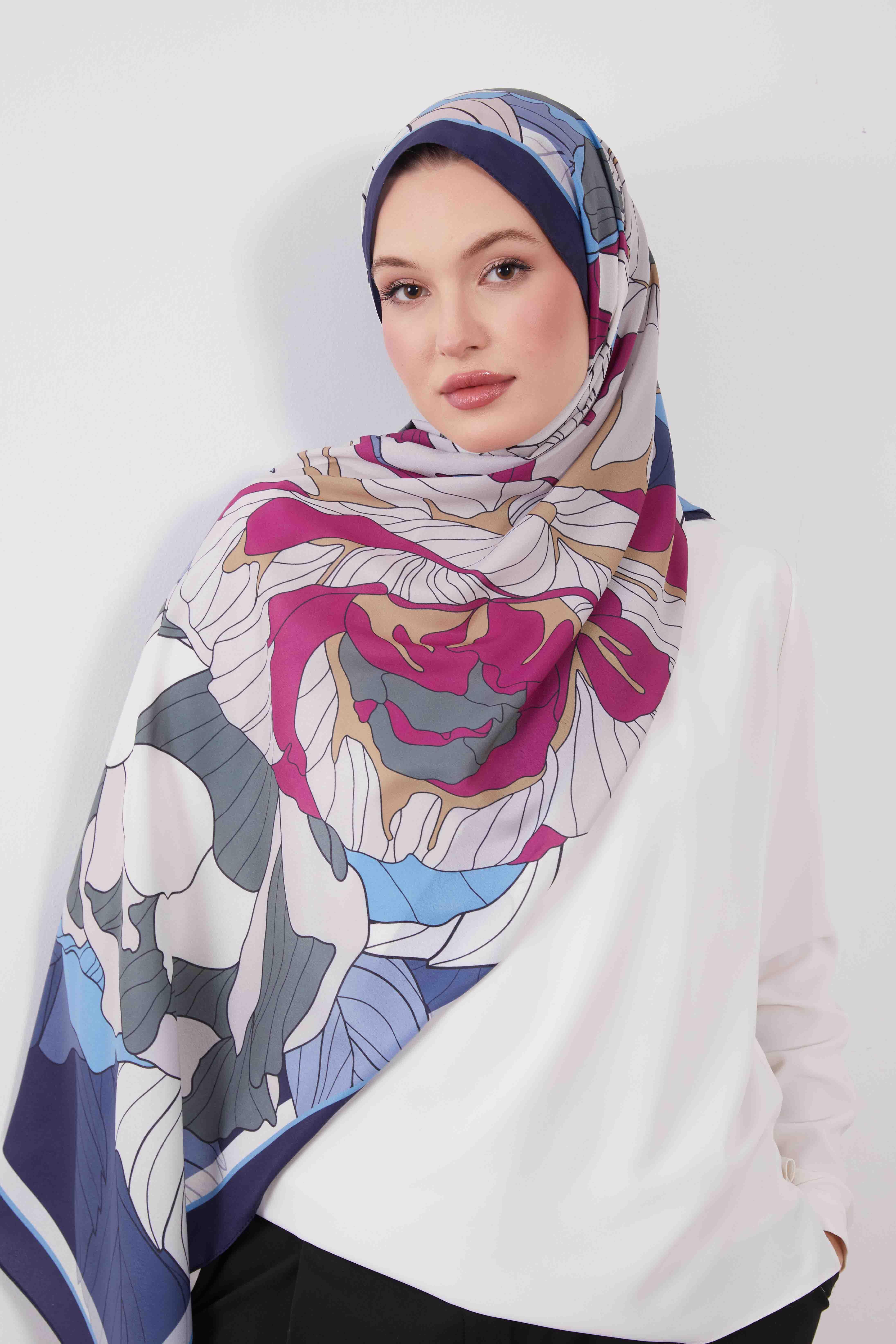 Fivescarf Lacivert Çiçekli Floral Desen Moos Chrep Şal