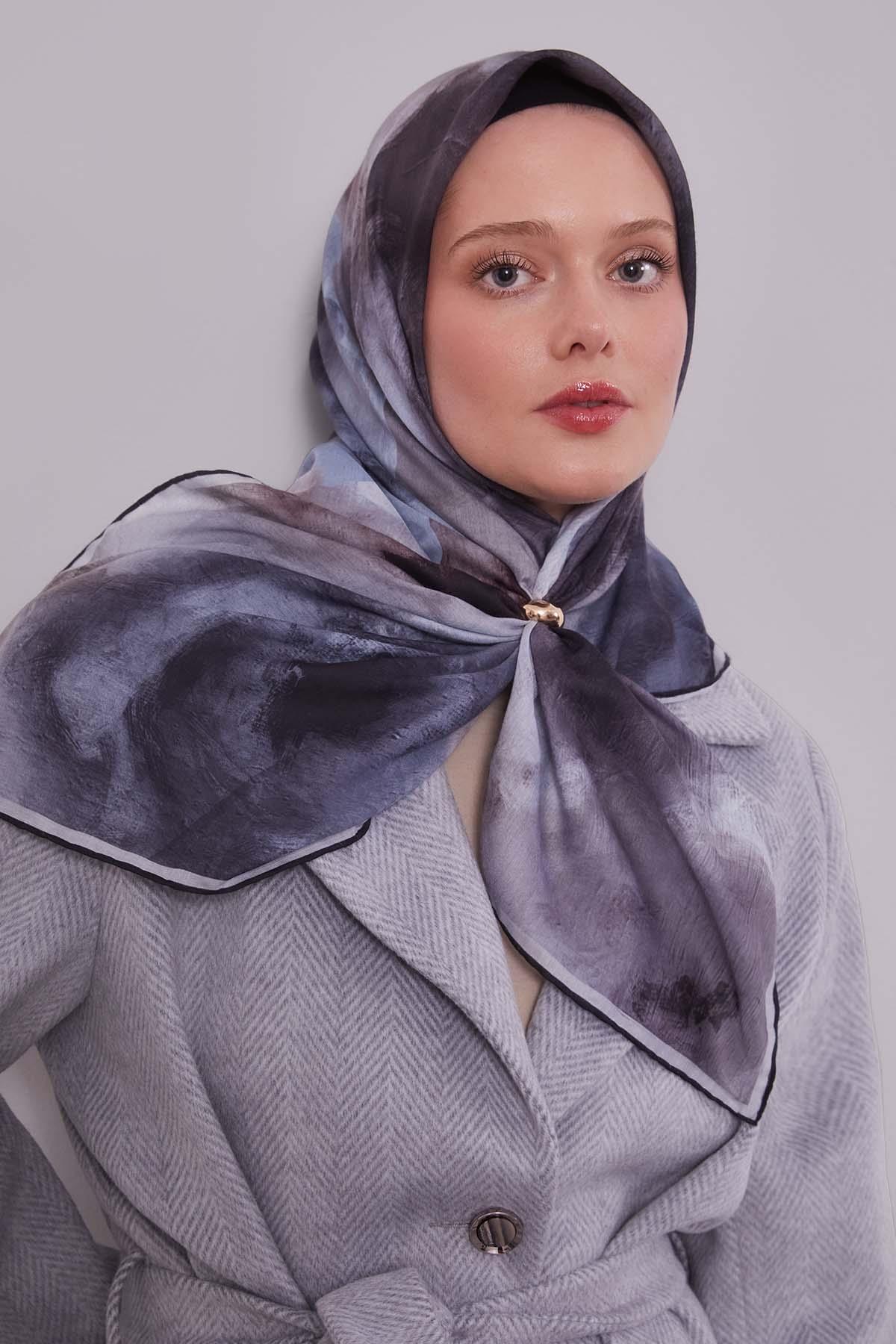 Fivescarf Siyah Lotus Çiçeği Silk Coton Eşarp