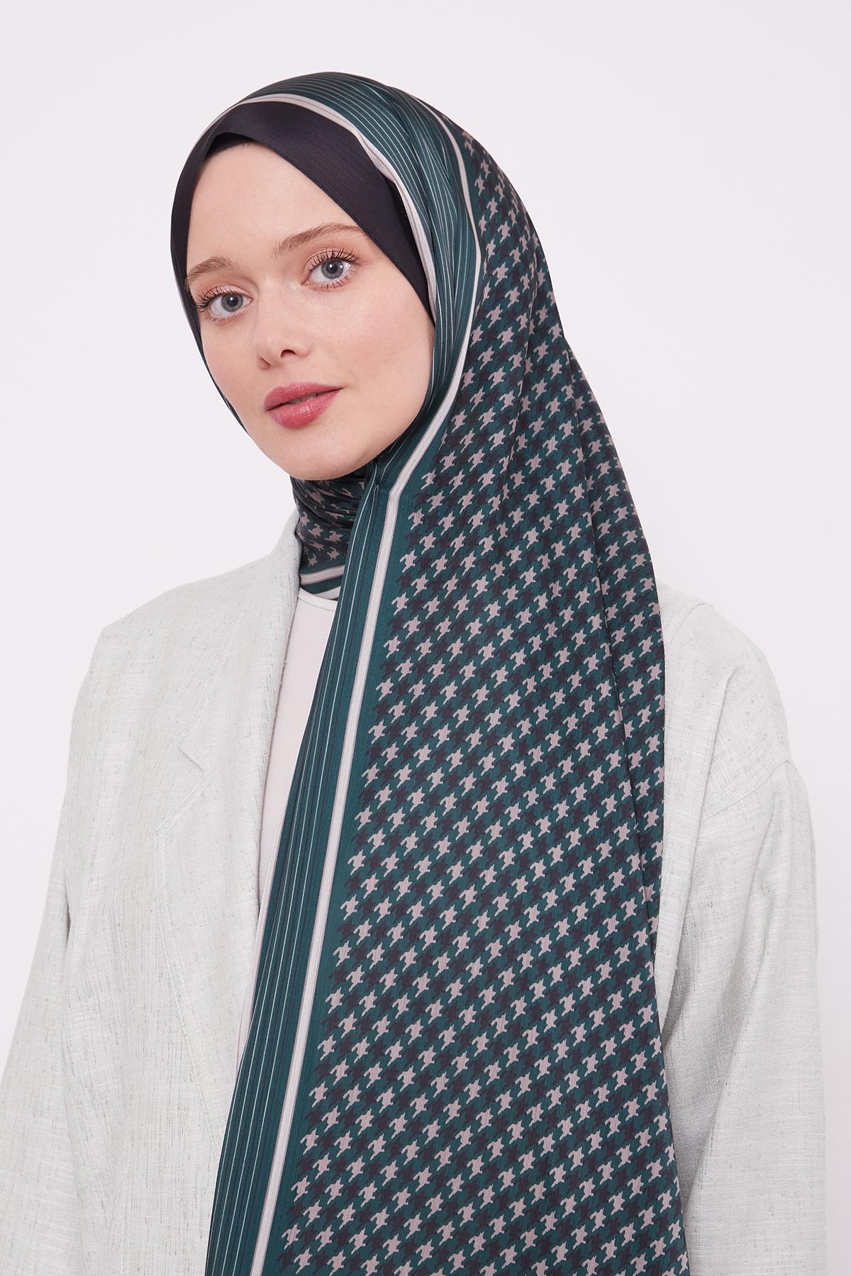Fivescarf Siyah-Zümrüt Kazayağı Desen Brand Şal