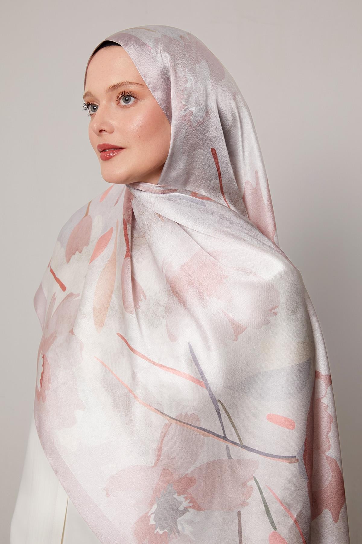 Fivescarf A.Lila Somut Çiçek Desenli Vual İpek Şal
