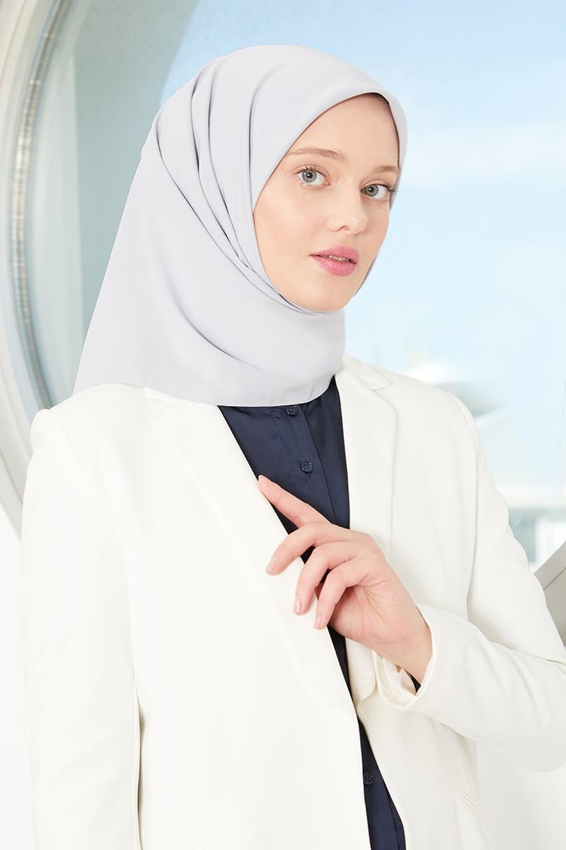 Fivescarf Açık Gri Medine İpeği Eşarp