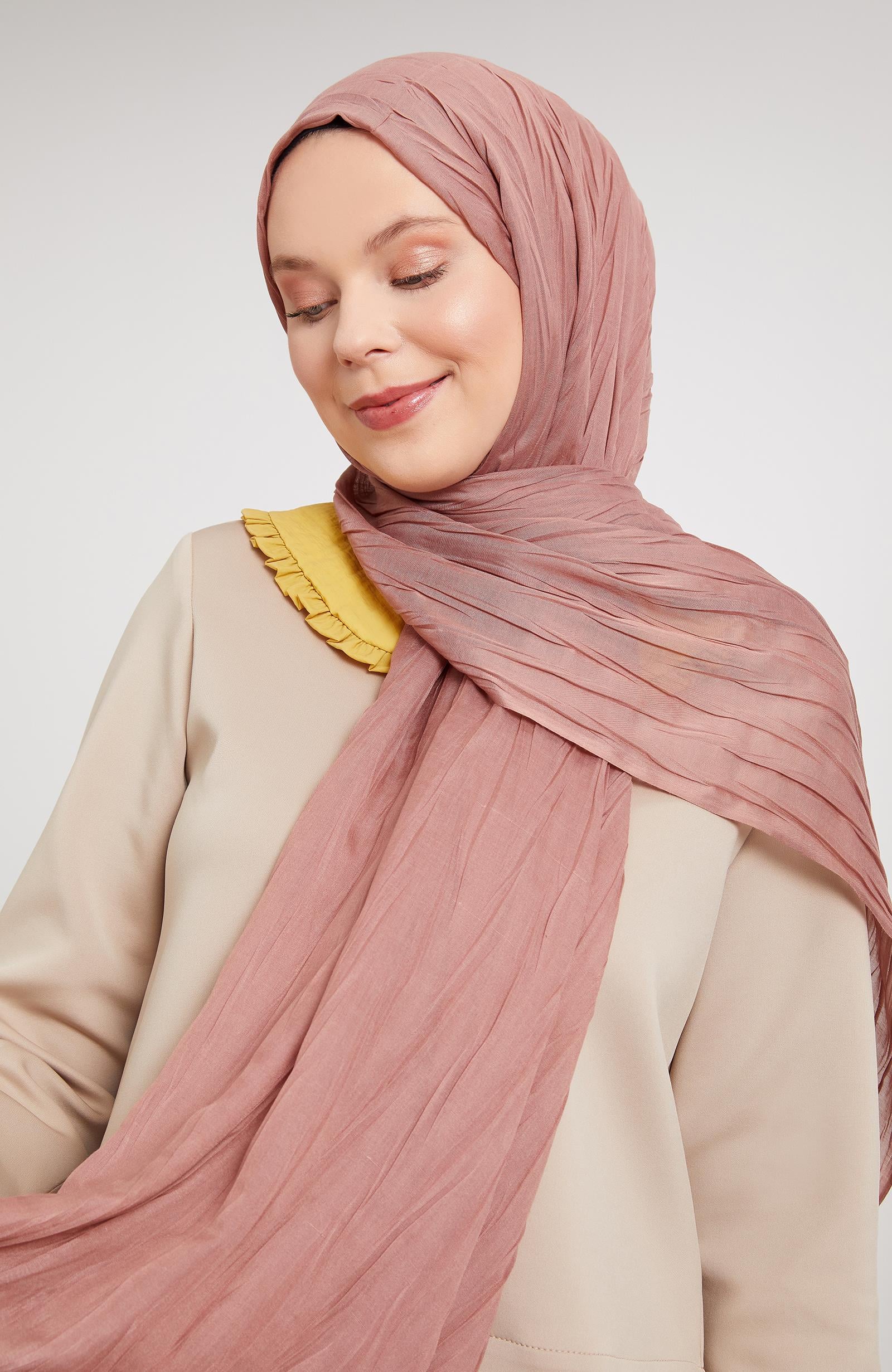 Fivescarf Açık Taba Pliseli Pamuklu Şal