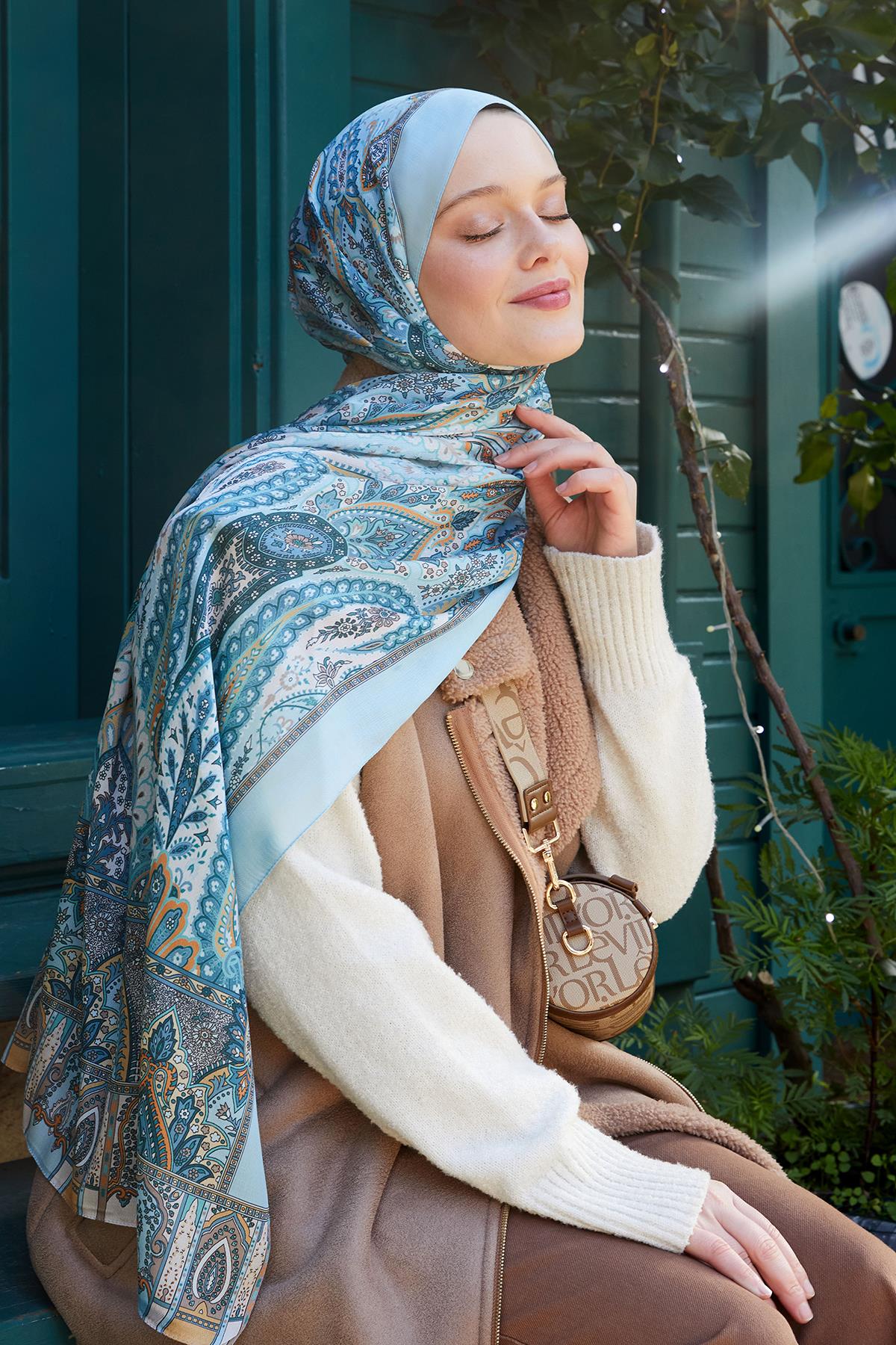 Fivescarf Bebe Mavisi Etnik Desen Vual İpek Şal