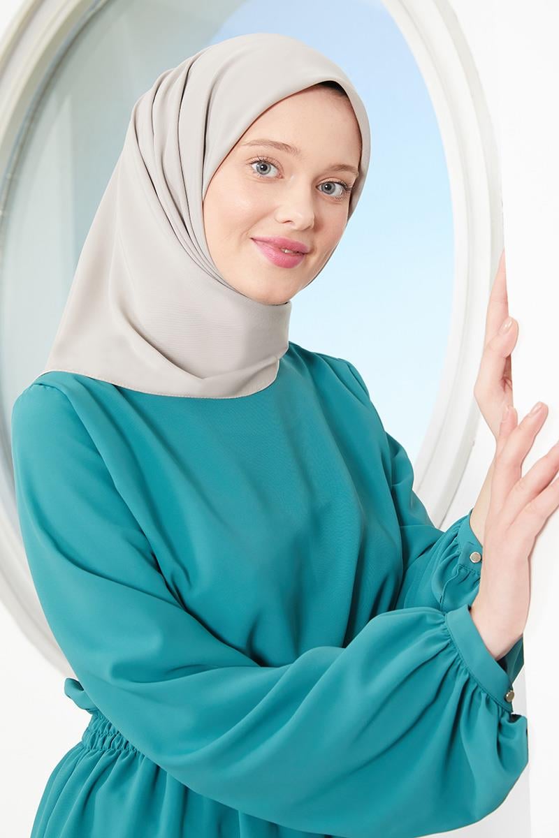 Fivescarf Bej Medine İpeği Eşarp