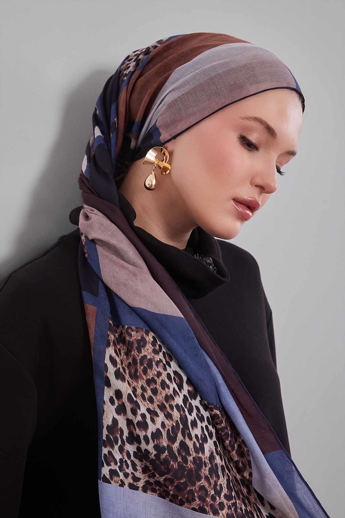 Fivescarf Kot Mavi Kenar Leopar Desenli Slik Coton Eşarp