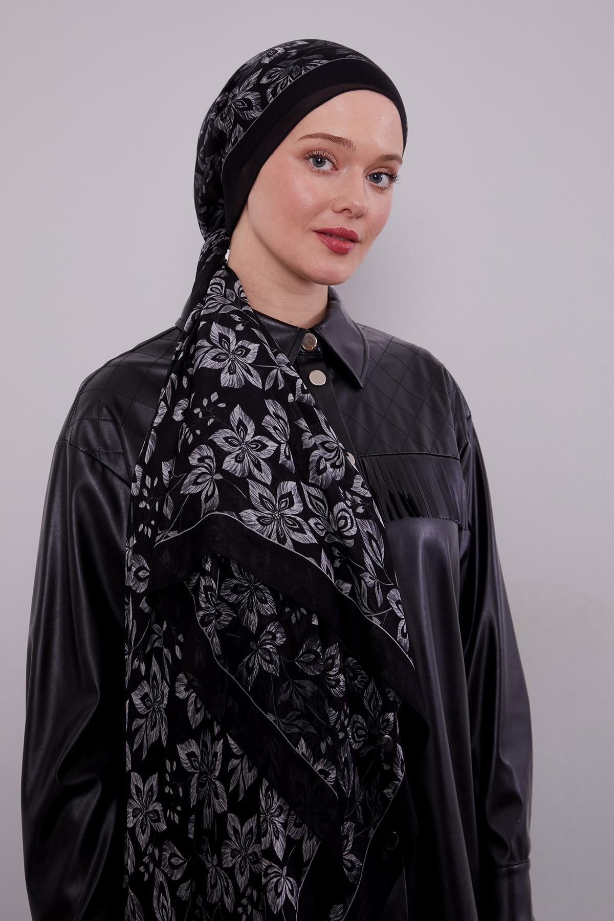 Fivescarf Koyu Lacivert Çiçek Desenli Vivian Şal
