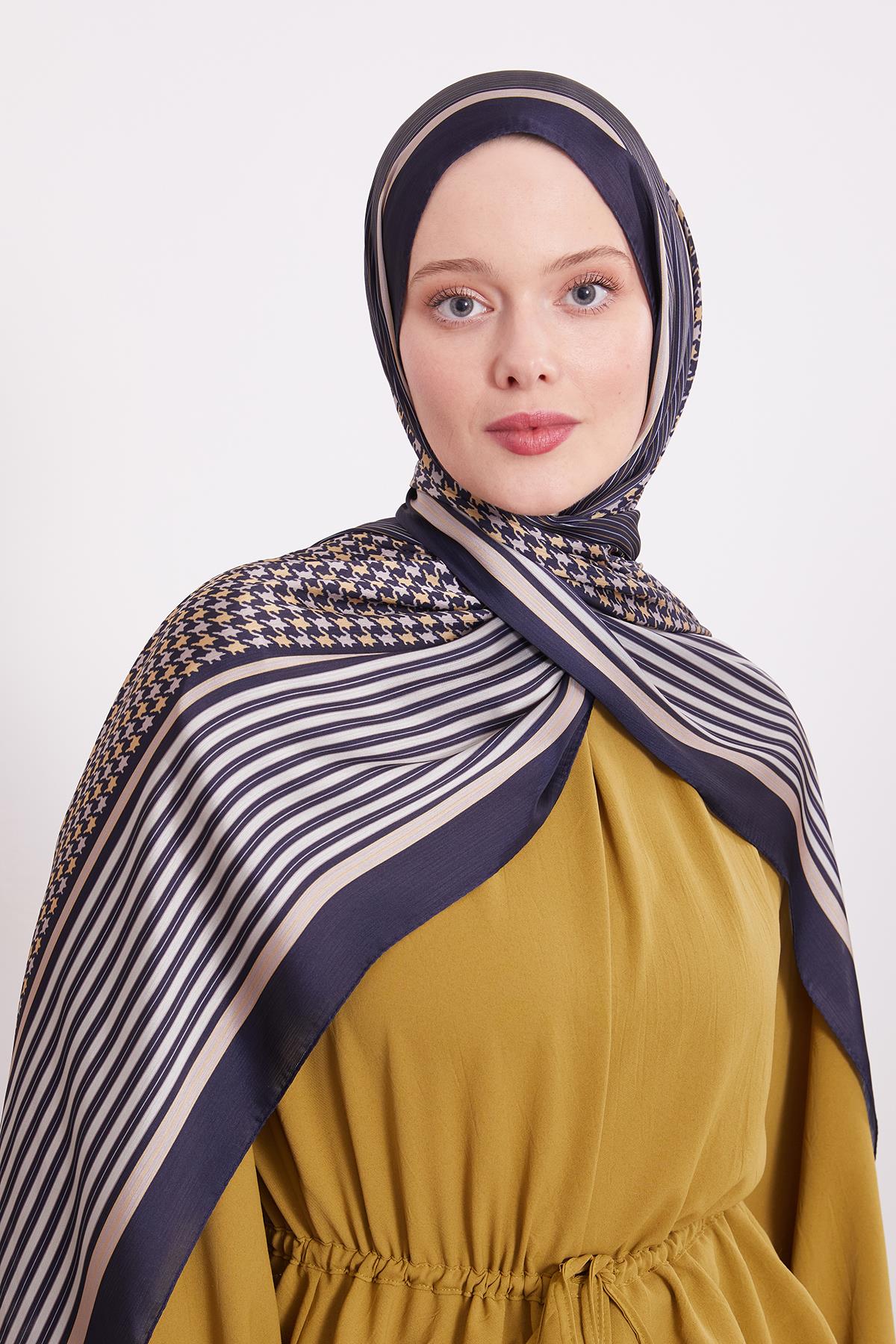 Fivescarf Laci-Bej Kazayağı Desen Brand Şal