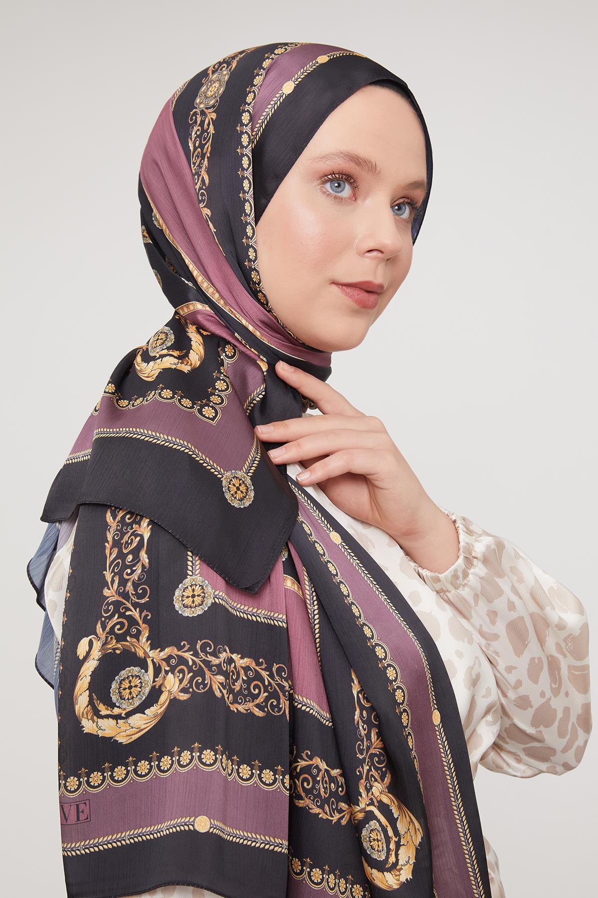 Fivescarf Menekşe Varak İşlemeli Brand Şal