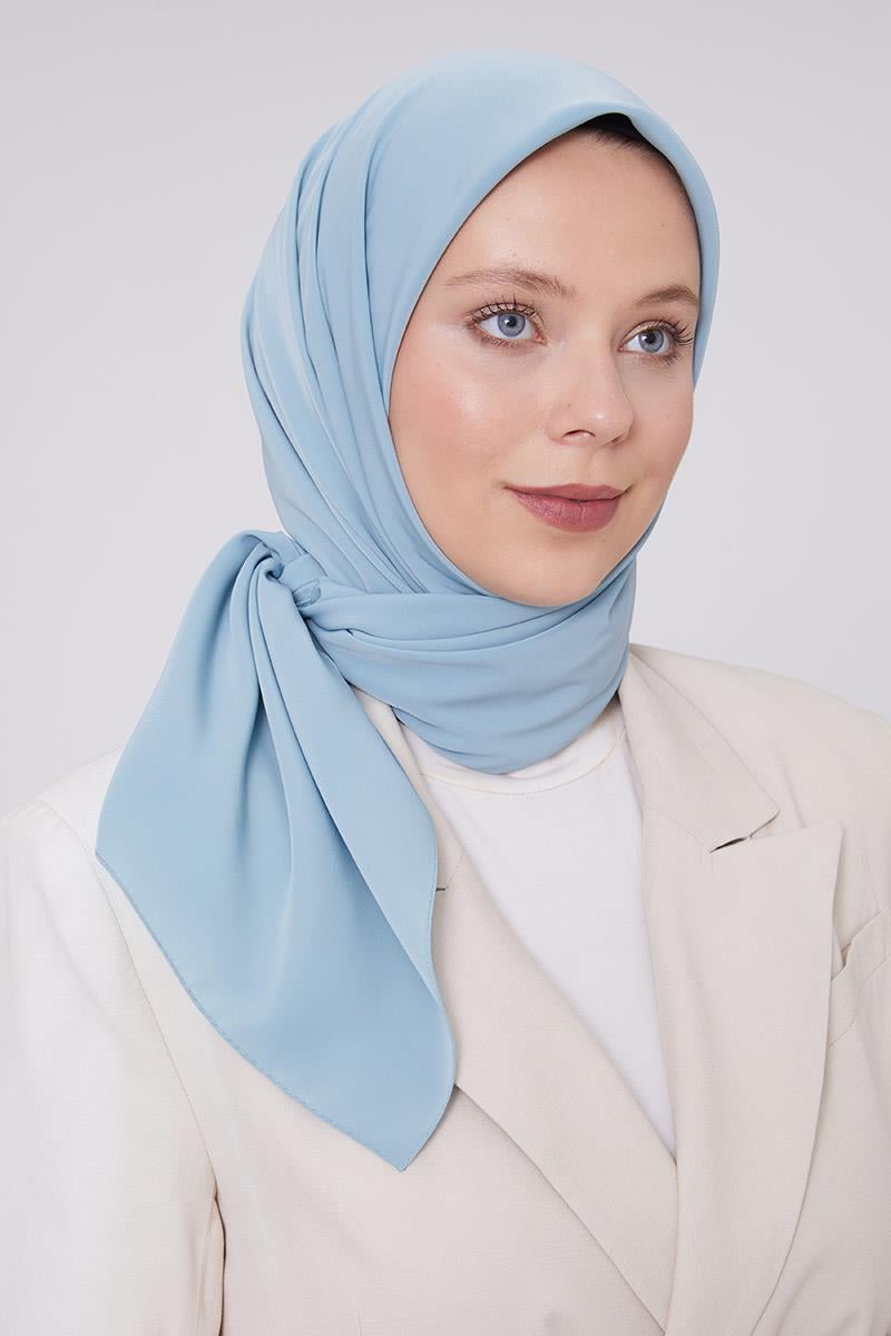 Fivescarf Mint Yeşili Medine İpeği Eşarp