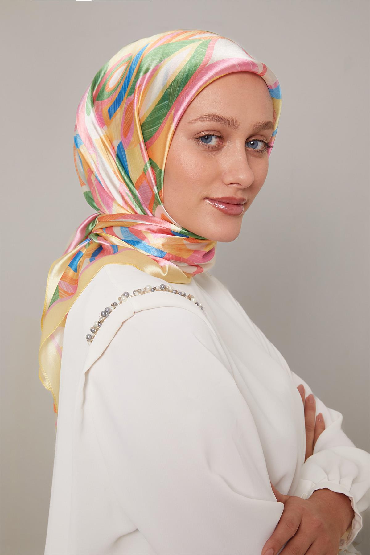 Fivescarf Sarı Çiçek Desen Kristal Eşarp