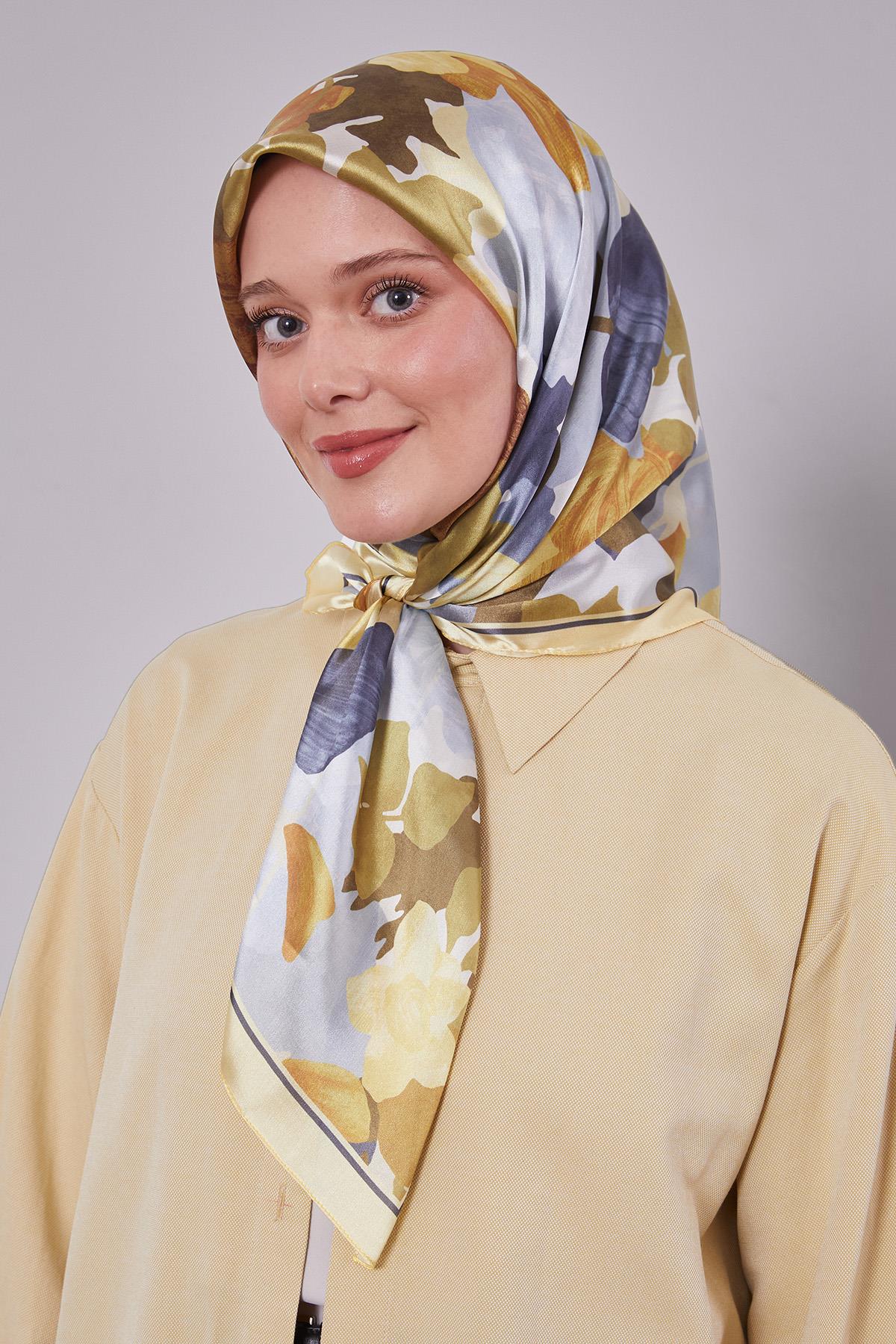 Fivescarf Sarı Gül Desen Kristal Eşarp
