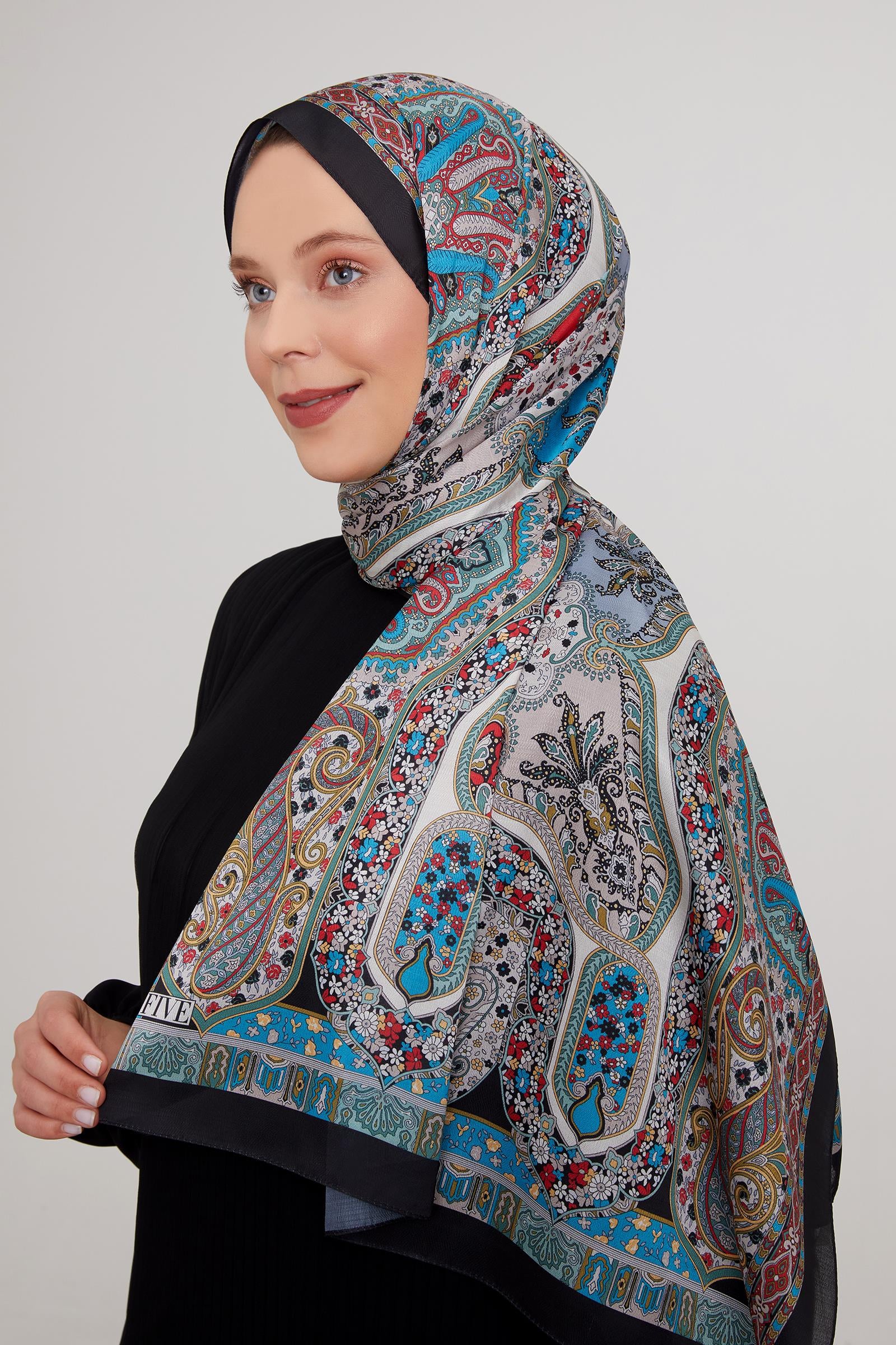 Fivescarf Siyah-Oranj Etnik Baskılı Vual İpek Şal