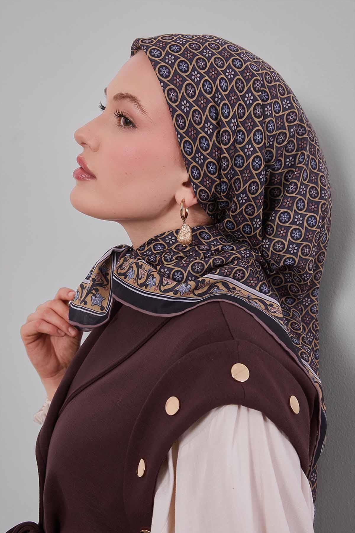 Fivescarf Siyah Papatya Desen Silk Coton Eşarp
