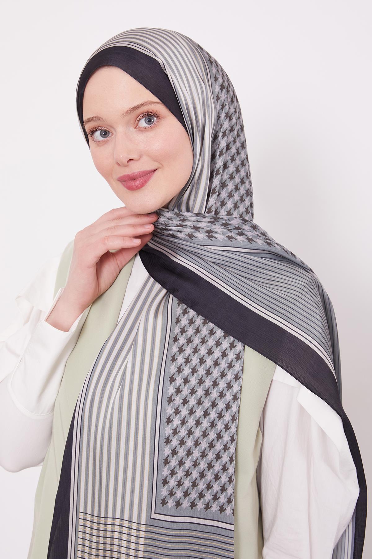 Fivescarf Siyah-Yeşil Kazayağı Desen Brand Şal