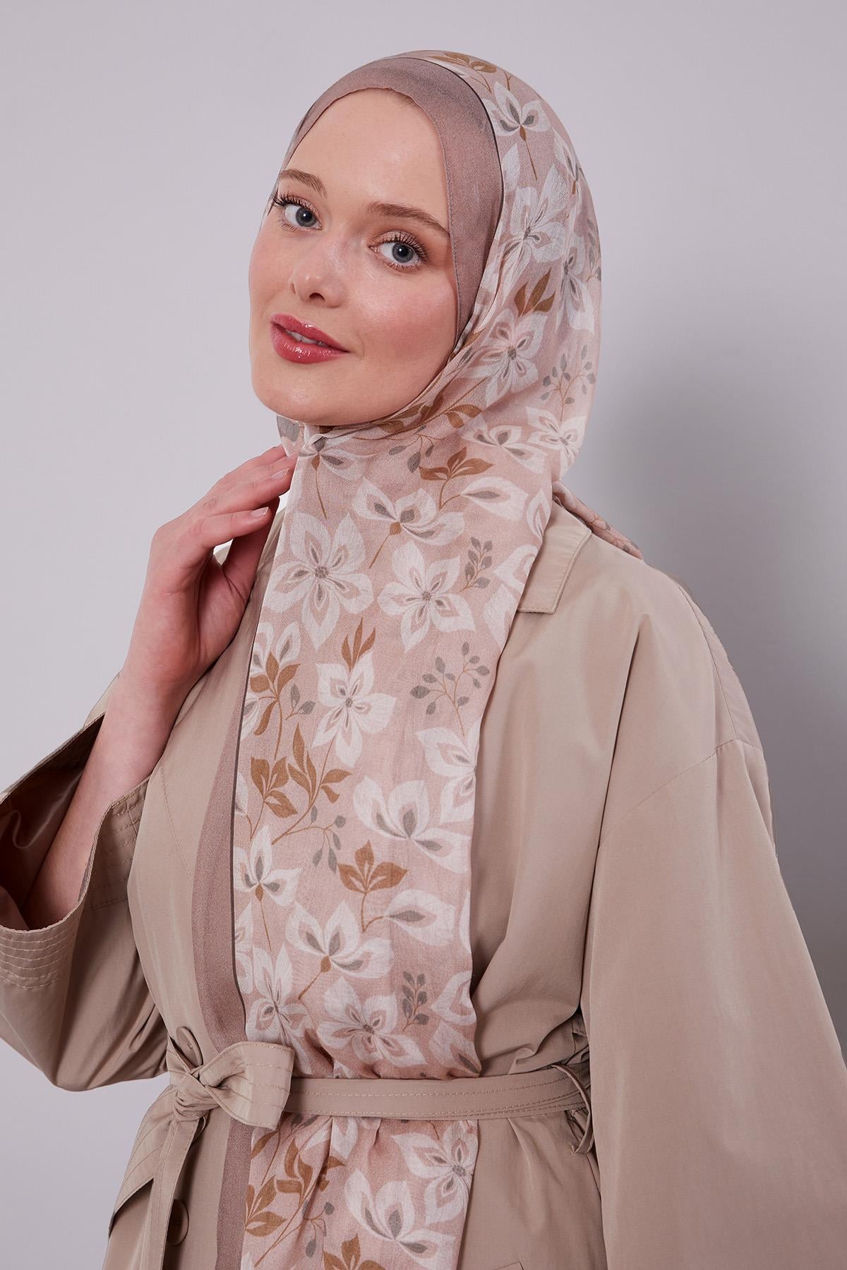Fivescarf Sütlü Kahve Çiçek Desenli Vivian Şal