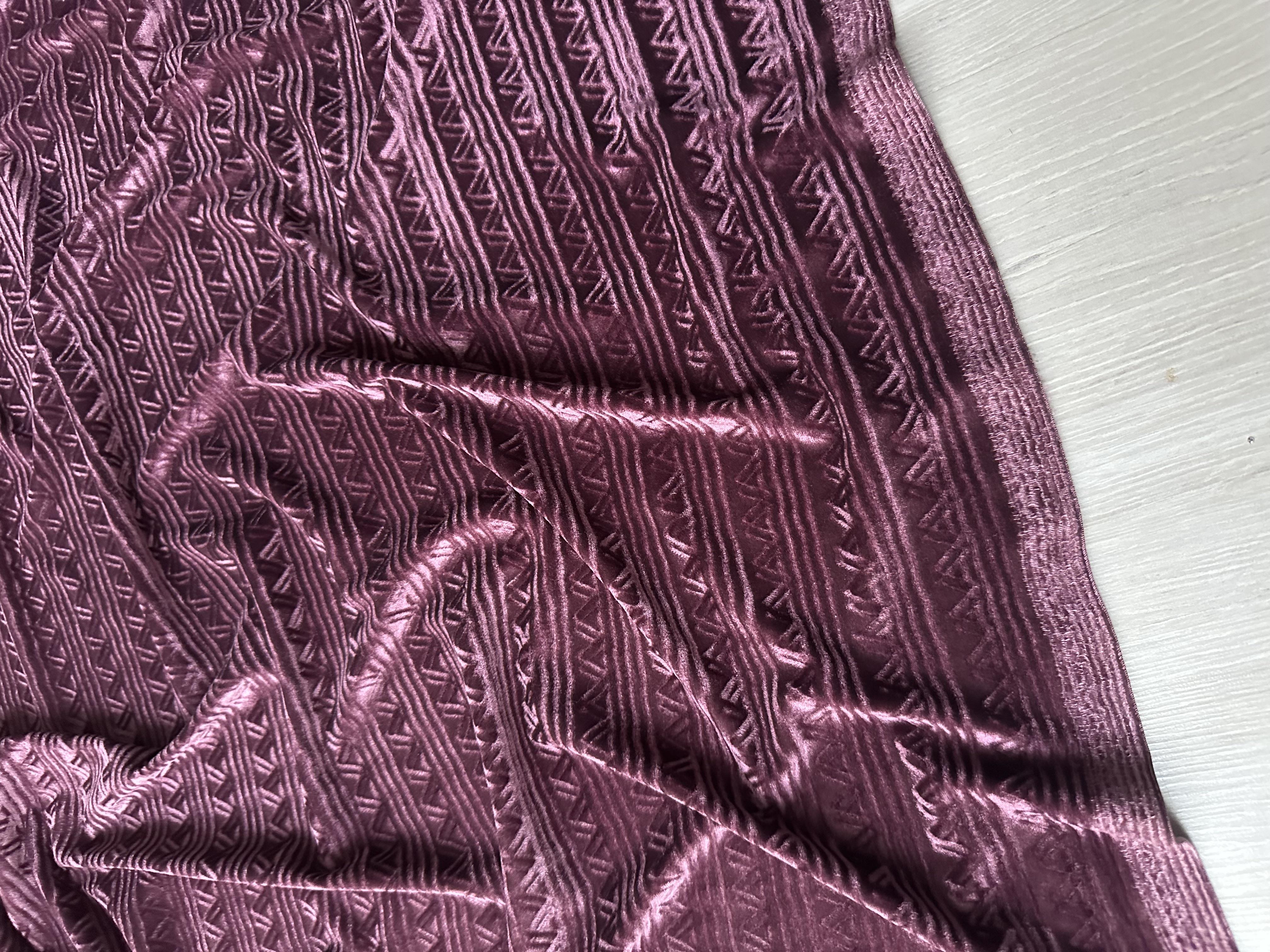 YAKMA İPEK KADİFE - VİŞNE ÇÜRÜĞÜ