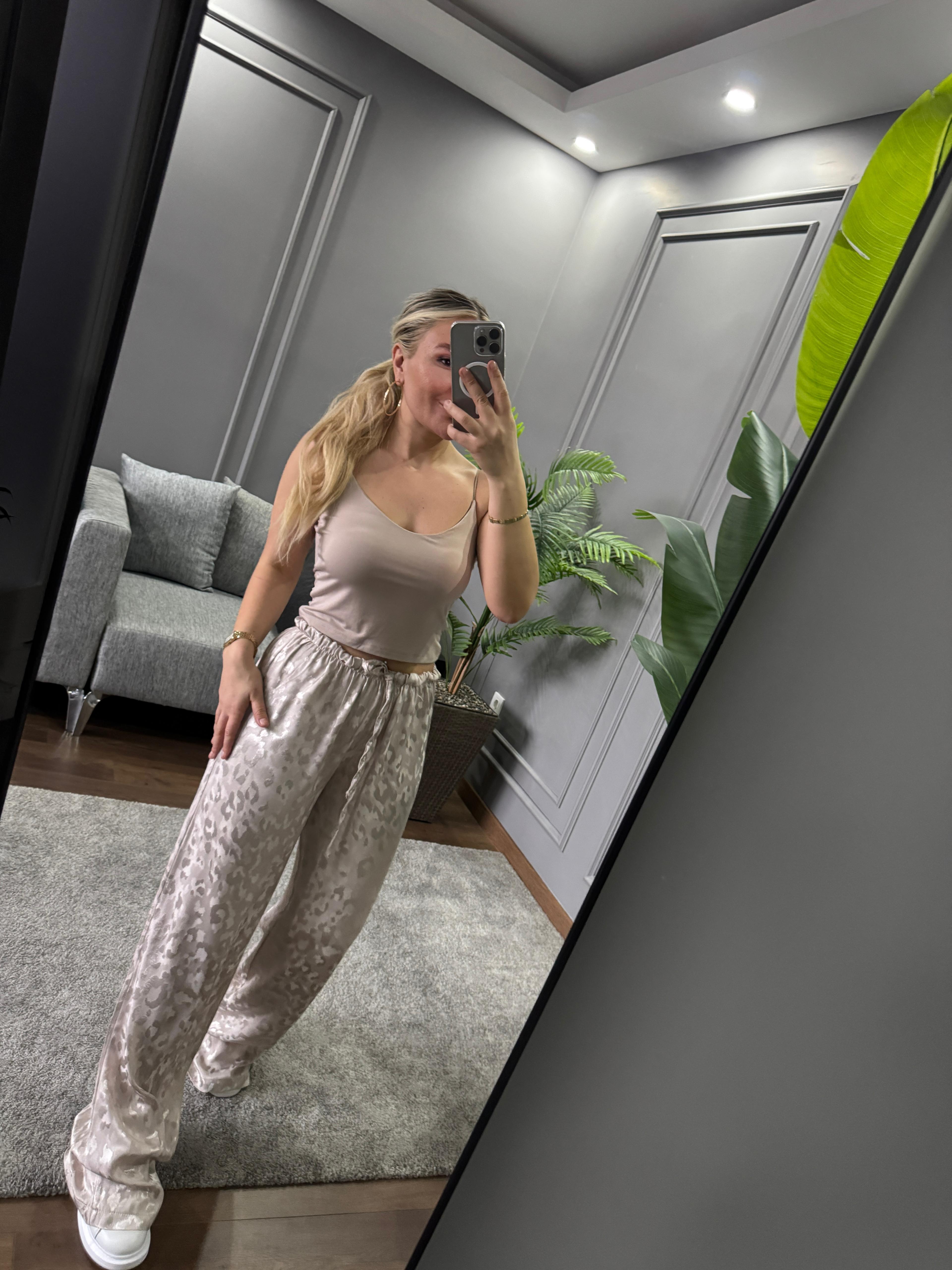 ASKILI CROP 
