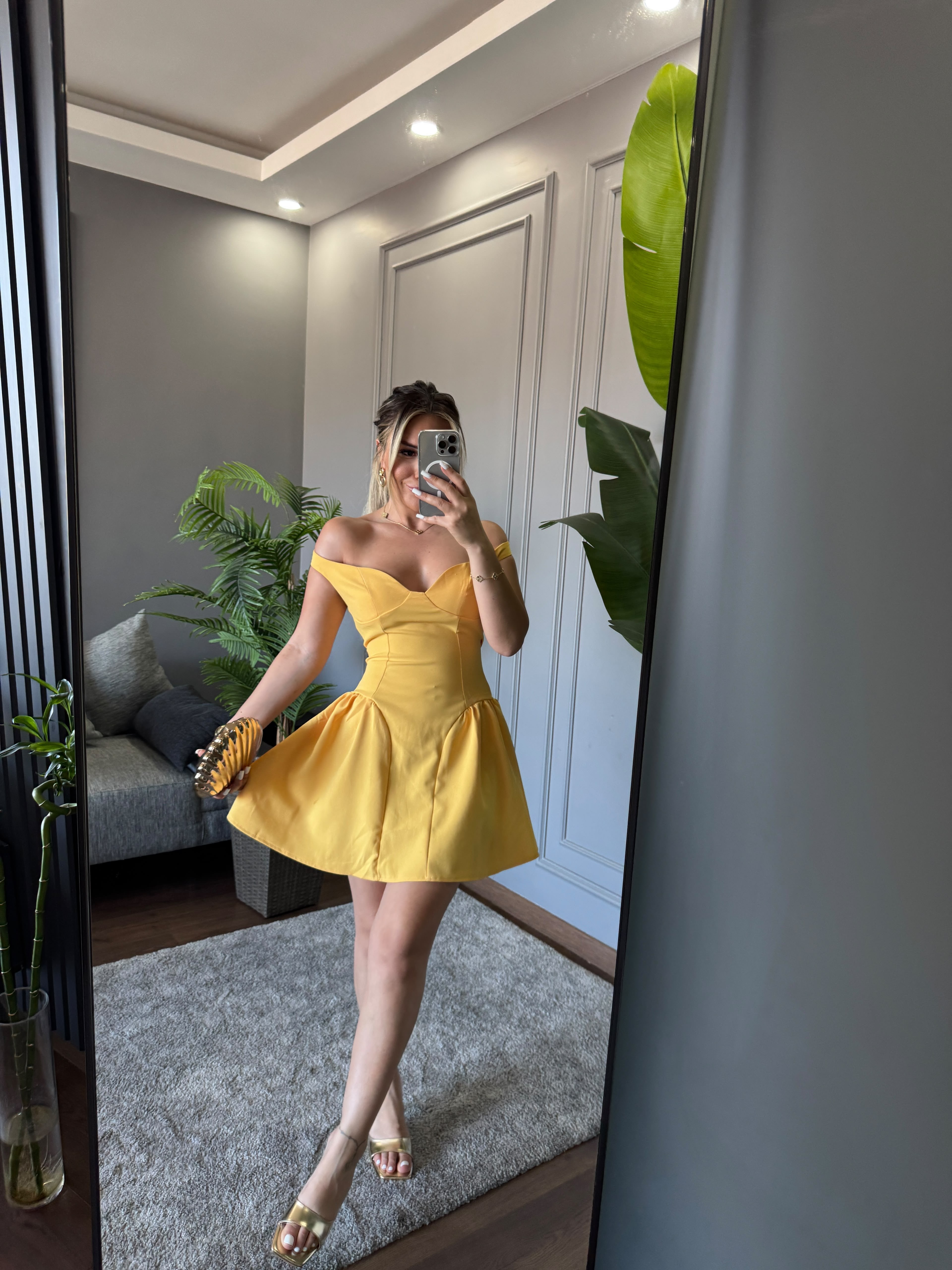 OMUZ DÜŞÜK MİNİ ELBİSE