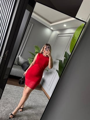DANTEL DETAY MİNİ ELBİSE 