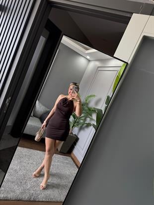 GOLD DETAY MİNİ ELBİSE