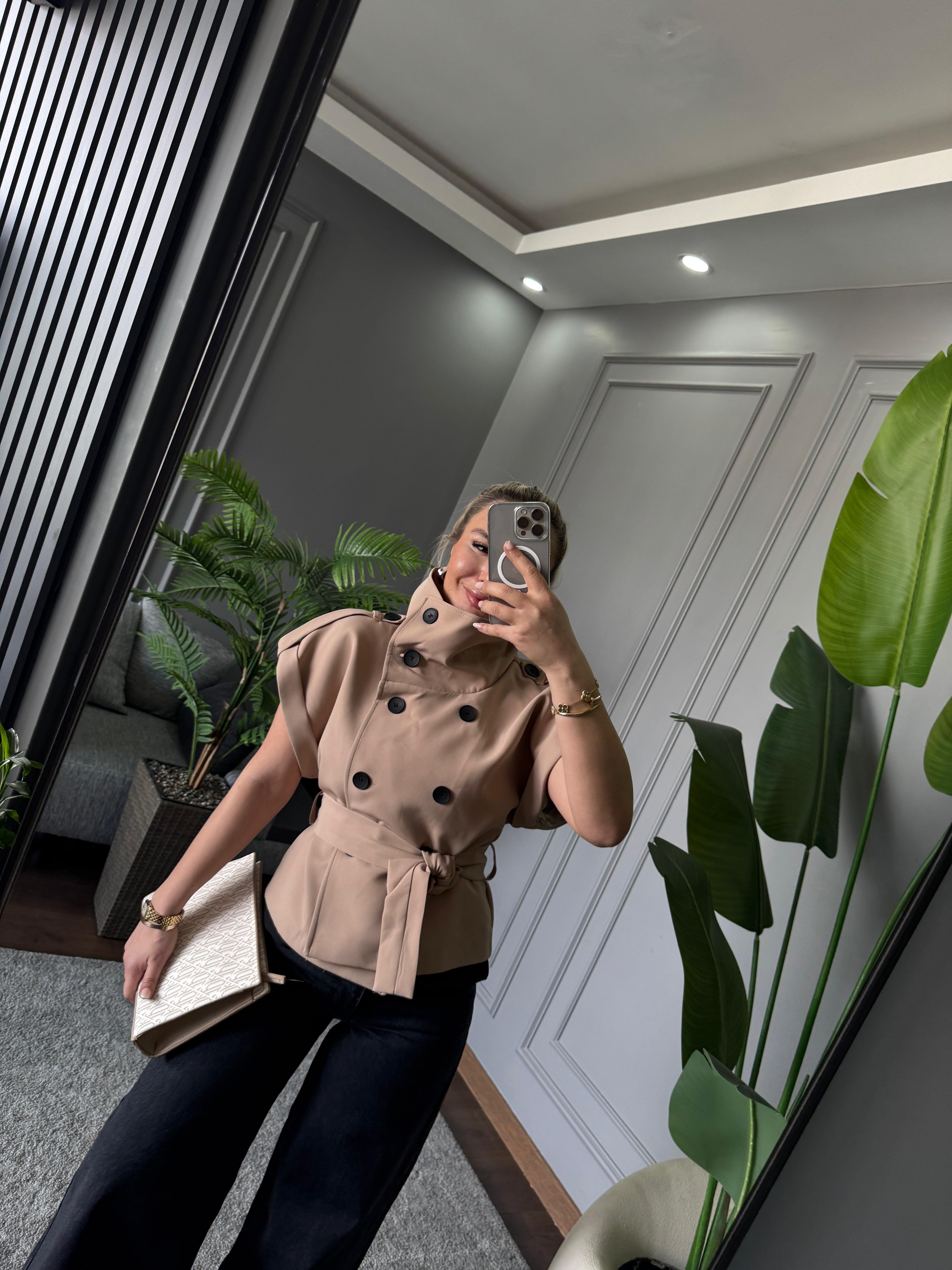 ASTARLI TRENÇ YELEK