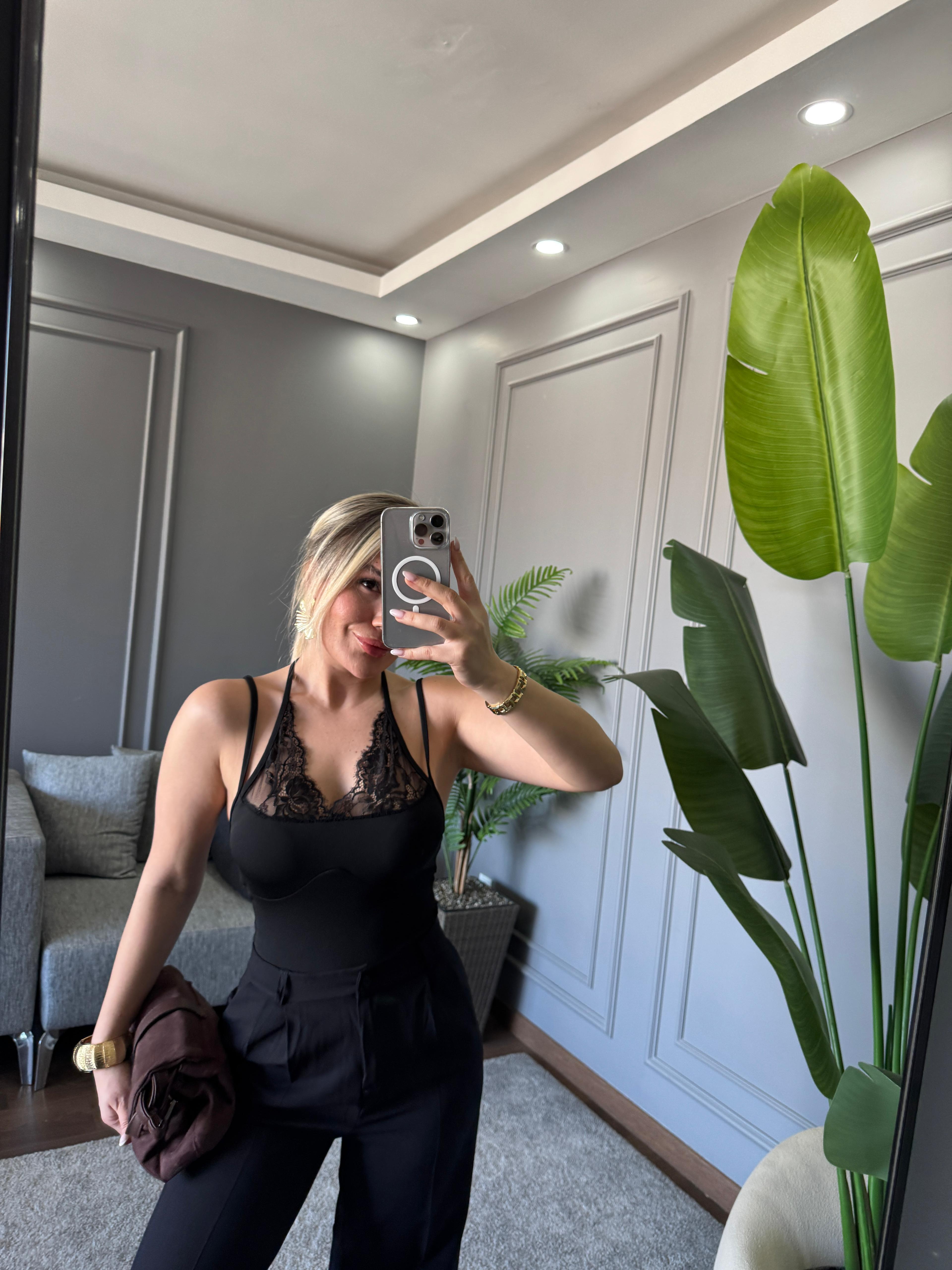 DANTEL DETAY BODY SUİT