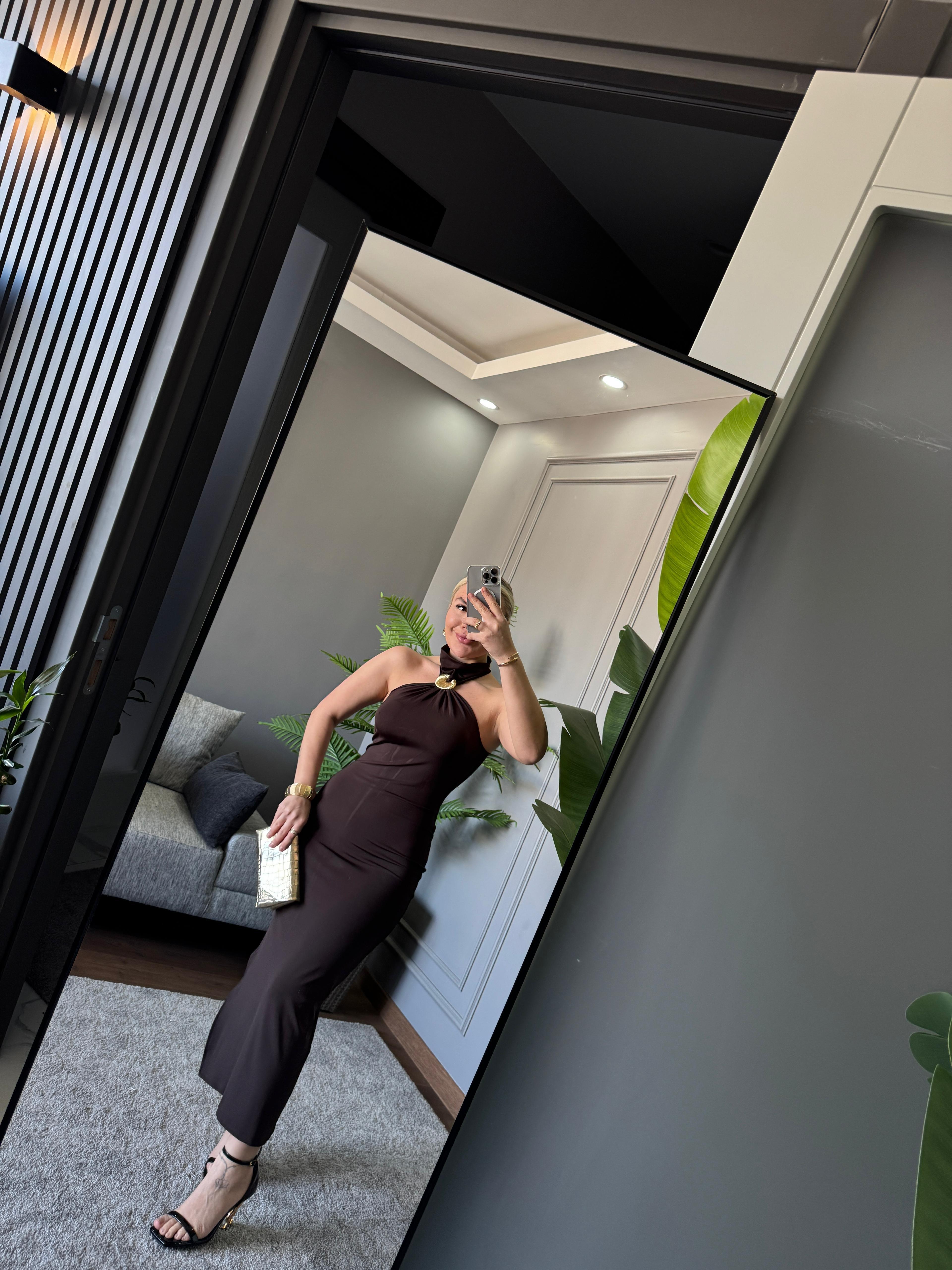 ESNEK GOLD DETAY YIRTMAÇLI ELBİSE