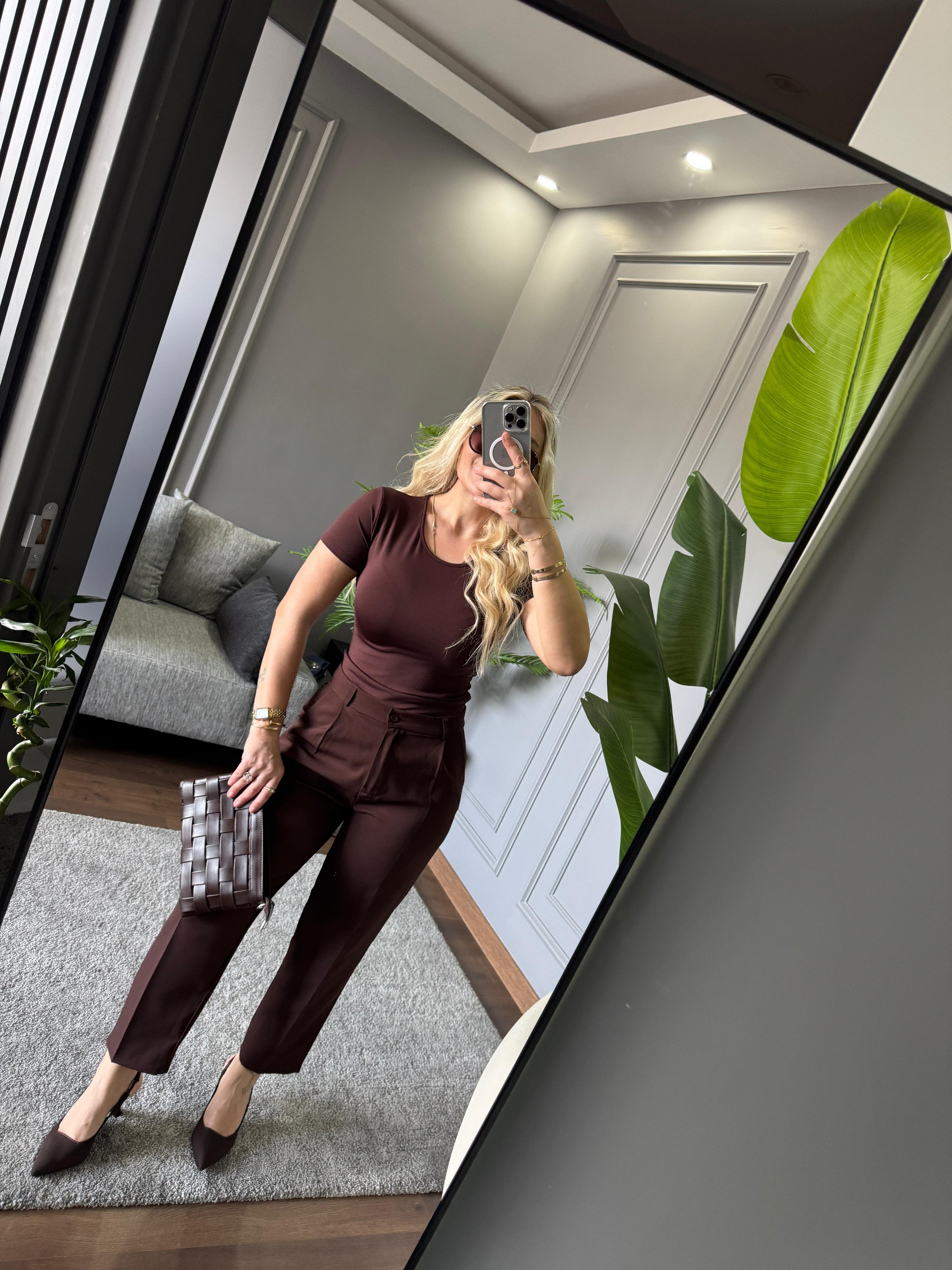 KEMERLİ KUMAŞ PANTOLON 