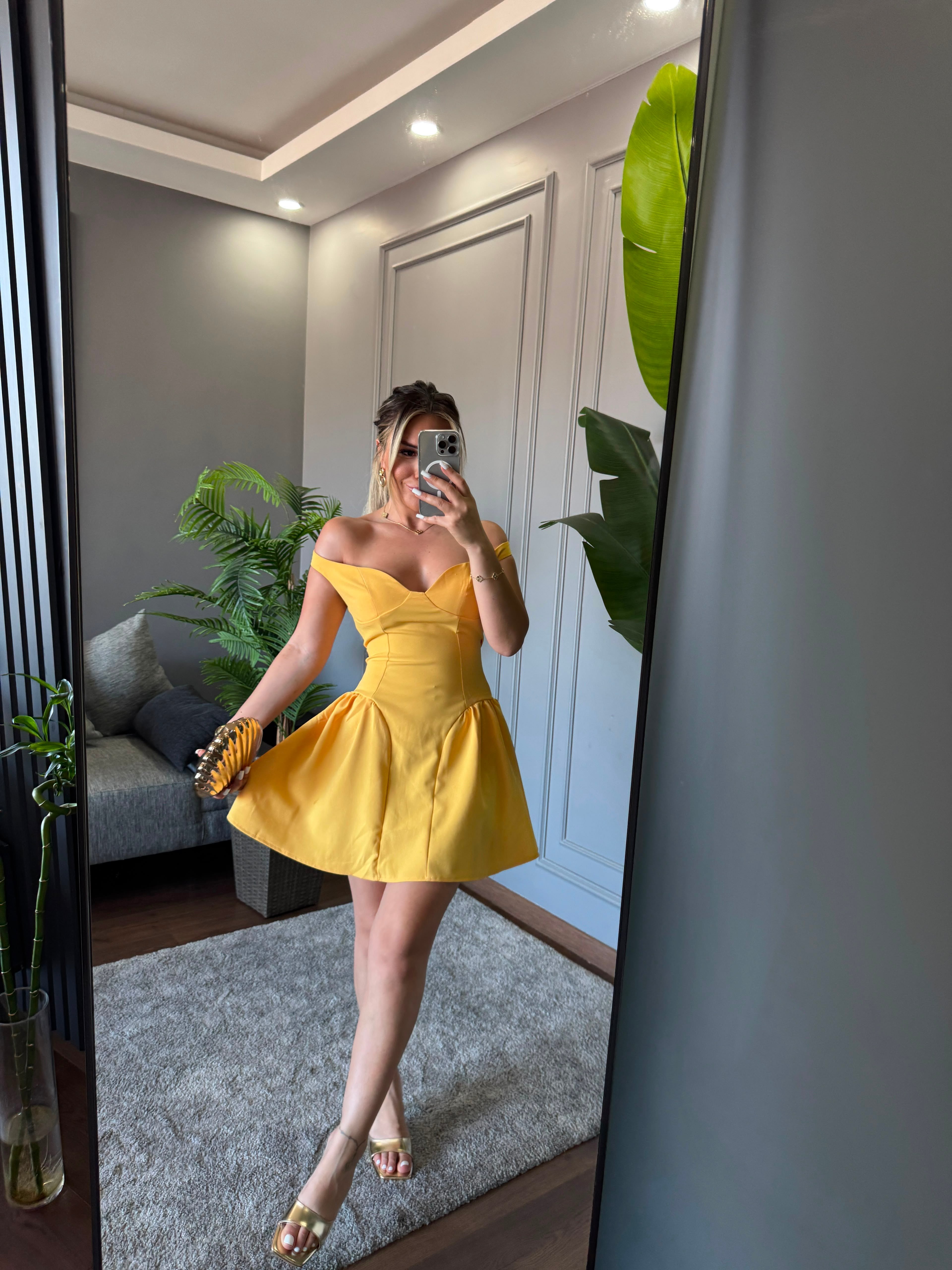 OMUZ DÜŞÜK MİNİ ELBİSE
