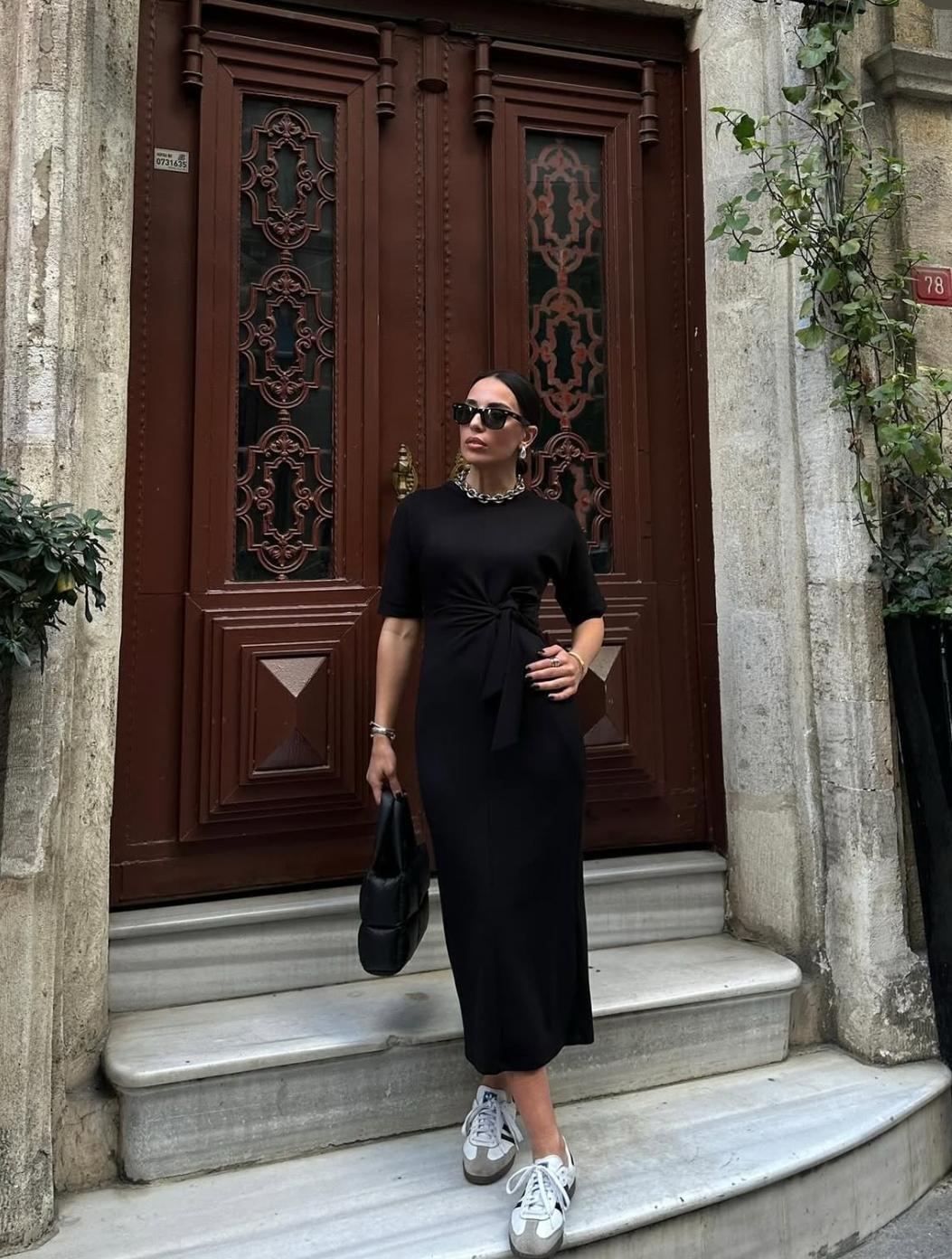 Pamuklu  iç göstermez elbise