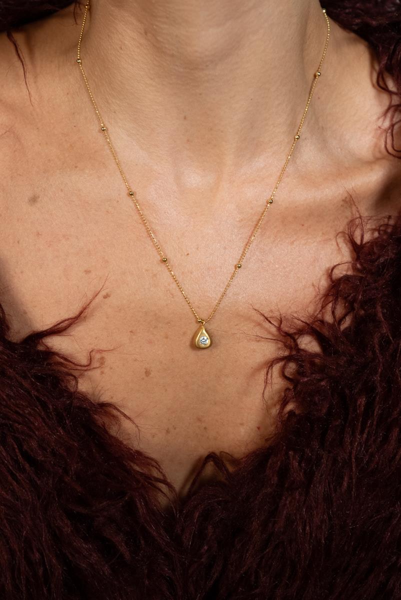 Aura Minimal Taşlı Kolye