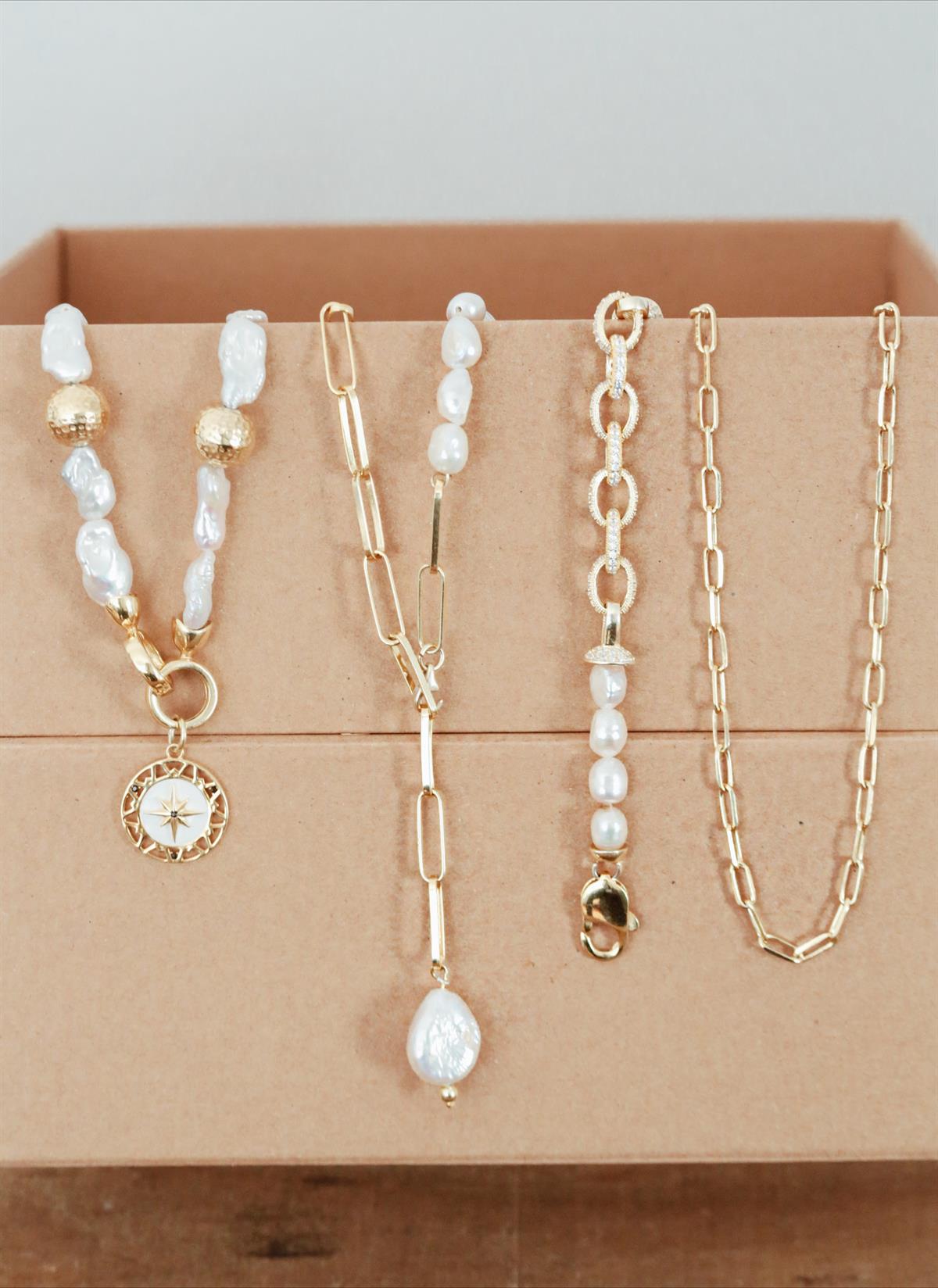 Bety Zincirli İnci Kolye