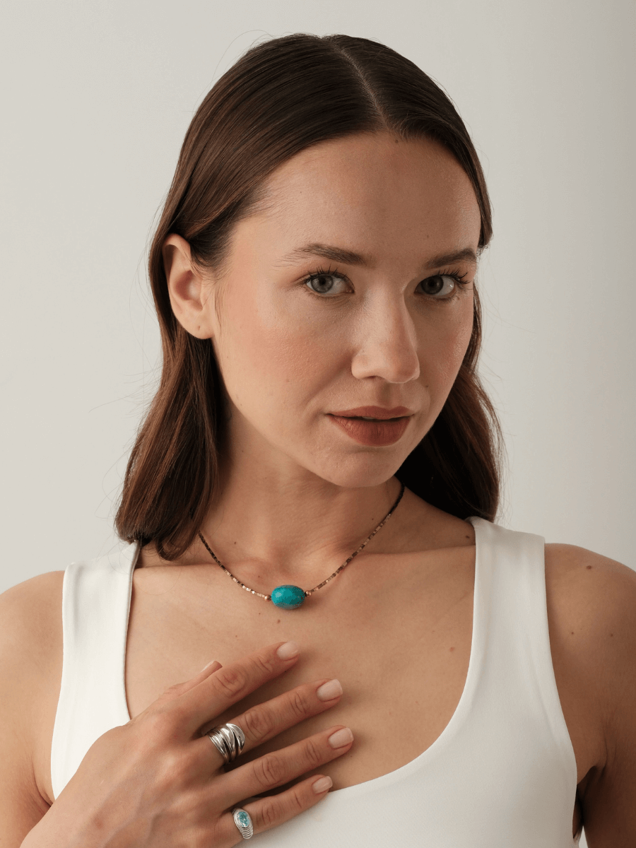 Delphi Turkuaz Taşlı Hematit Kolye